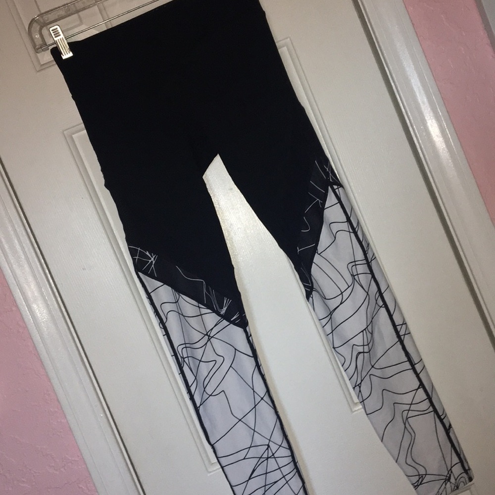 Fabletics color block mesh leggings || xx small
